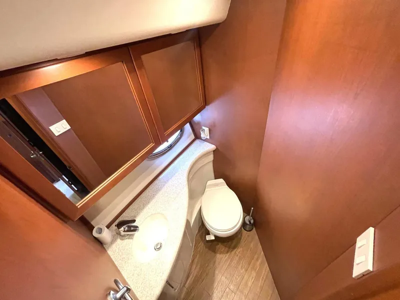 Slide: The Image of Silverton 43 Sport Bridge 2005 - 3706794