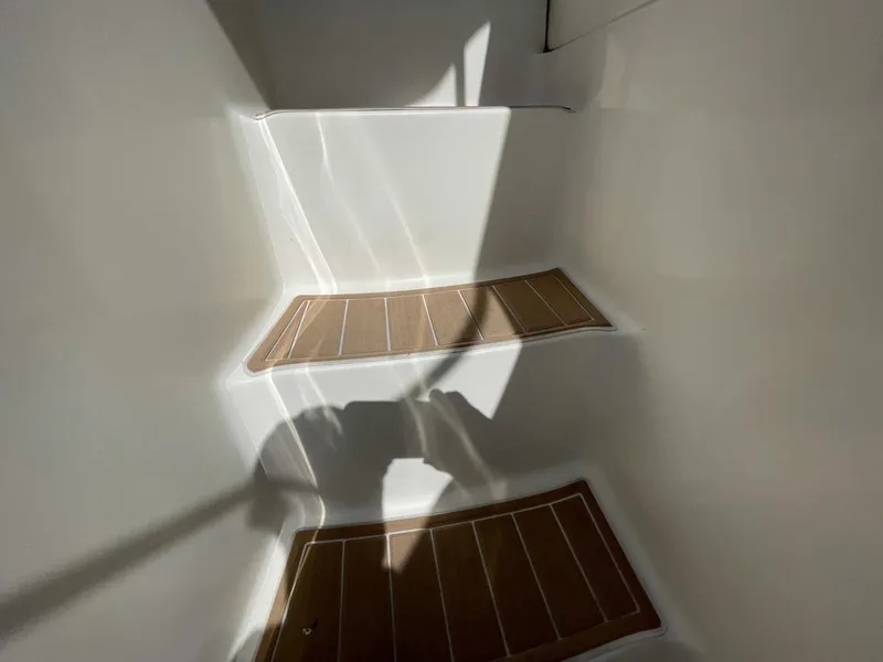 Slide: The Image of Silverton 43 Sport Bridge 2005 - 3706798