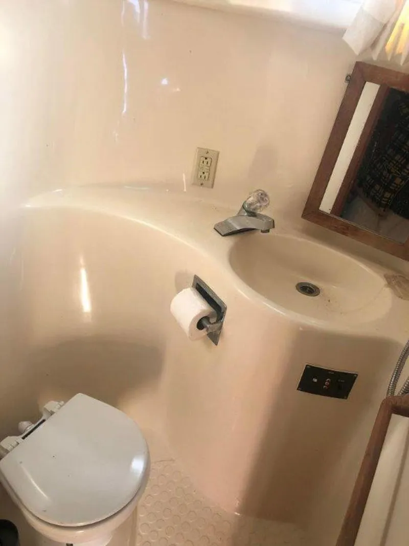 Slide: The Image of Bluewater 51 Coastal Cruiser 1985 - 3715425