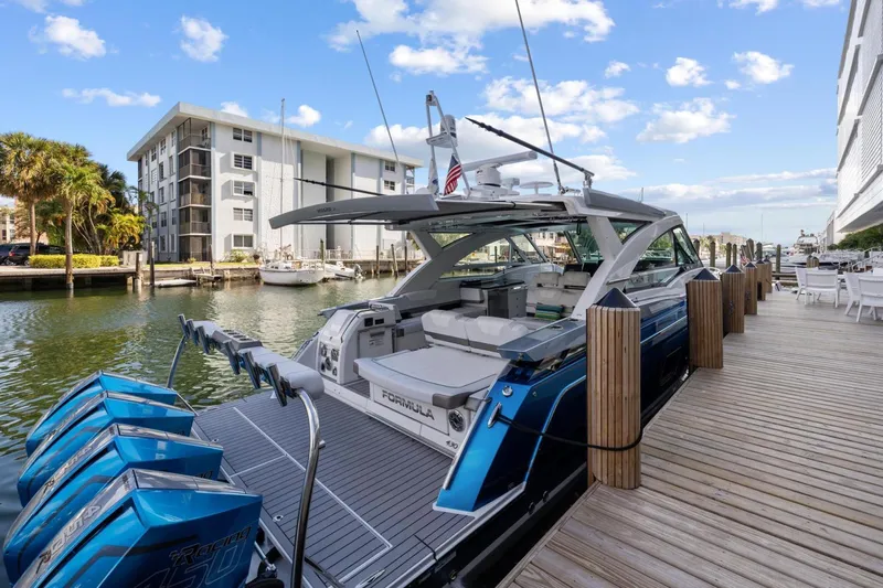 Slide: The Image of Formula 430 Super Sport Crossover 2023 - 3716967