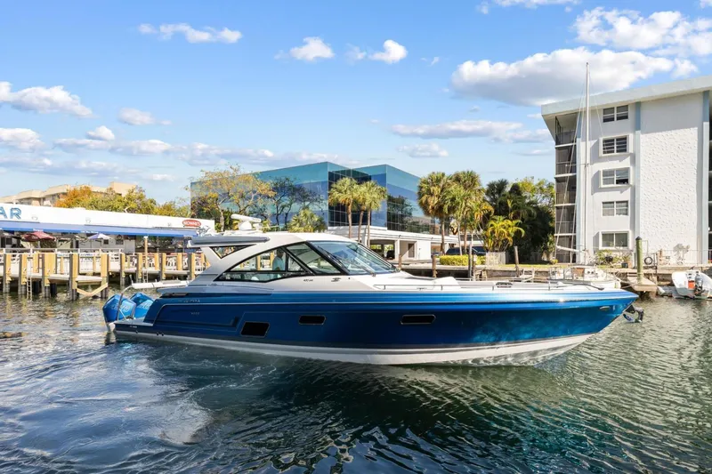 Slide: The Image of Formula 430 Super Sport Crossover 2023 - 3716944