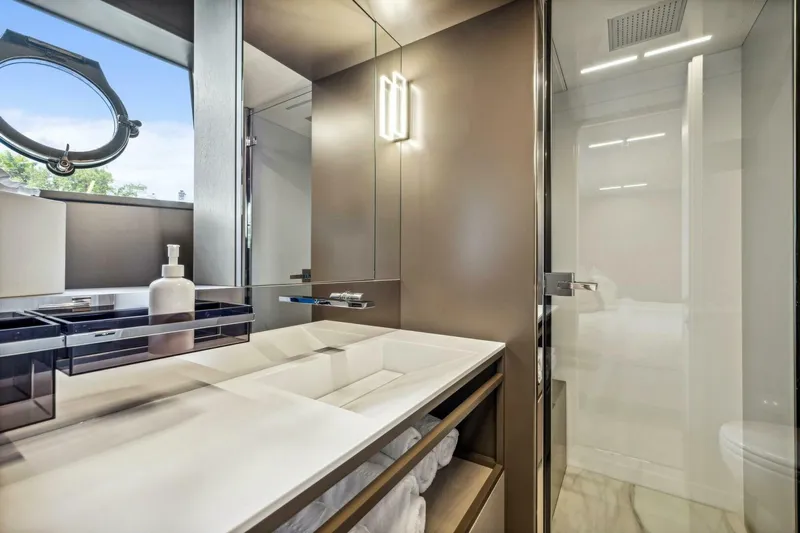 Slide: The Image of Ferretti 850 2021 - 3730291