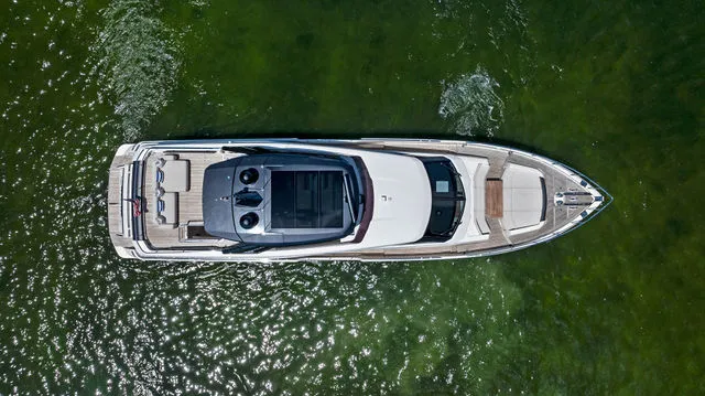 Slide: The Image of Ferretti 850 2021 - 82