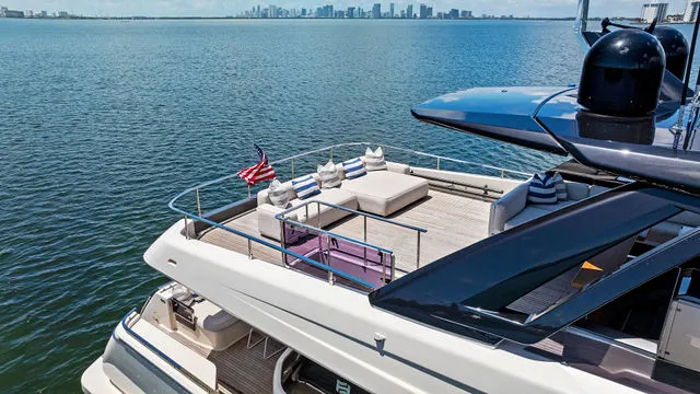 Slide: The Image of Ferretti 850 2021 - 80