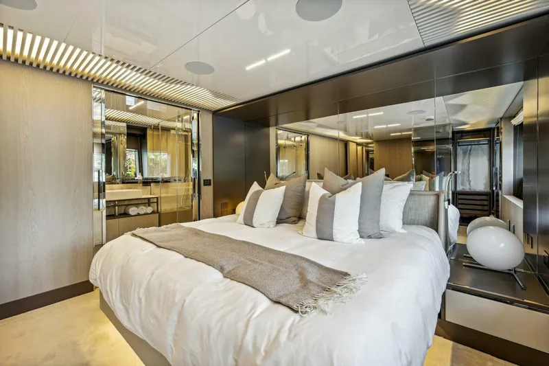 Slide: The Image of Ferretti Yachts 850 2021 - 3730300