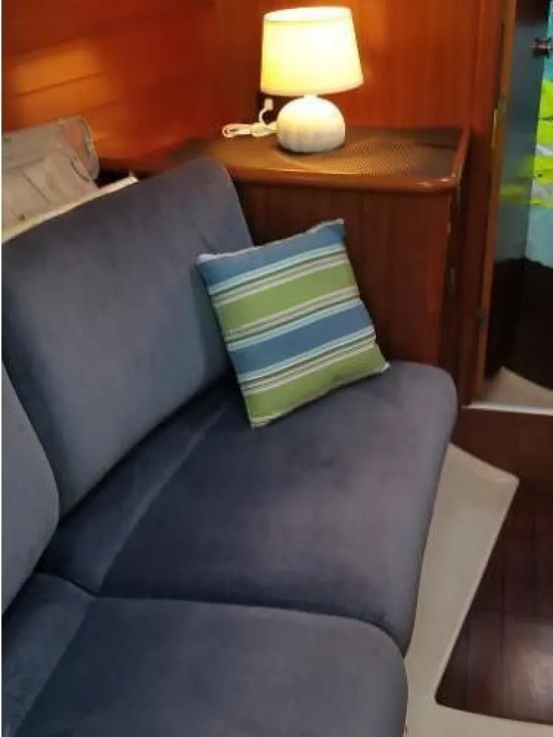 Slide: The Image of Beneteau 352 1998 - 3718421