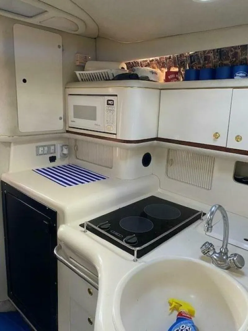 Slide: The Image of Sea Ray 330 Sundancer 1997 - 3719649