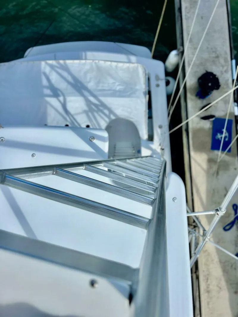 Slide: The Image of Viking 43 Convertible 1997 - 4087372