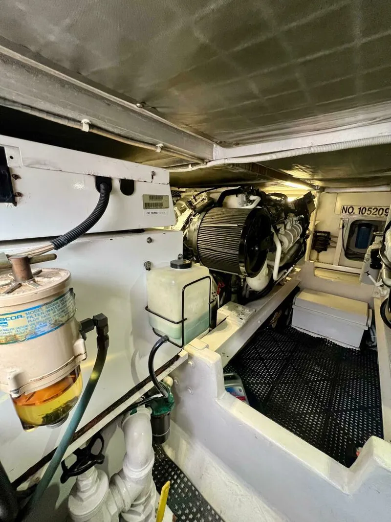 Slide: The Image of Viking 43 Convertible 1997 - 4087413