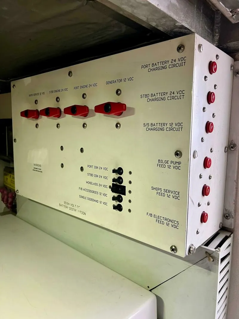 Slide: The Image of Viking 43 Convertible 1997 - 4087419