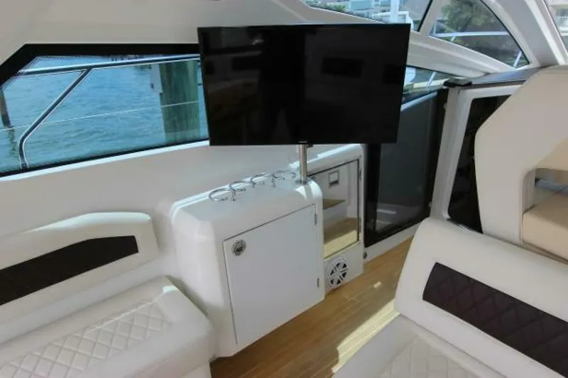 Slide: The Image of Beneteau Gran Turismo 40 2018 - 3732381