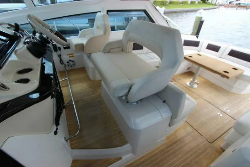 Slide: The Image of Beneteau Gran Turismo 40 2018 - 3732387