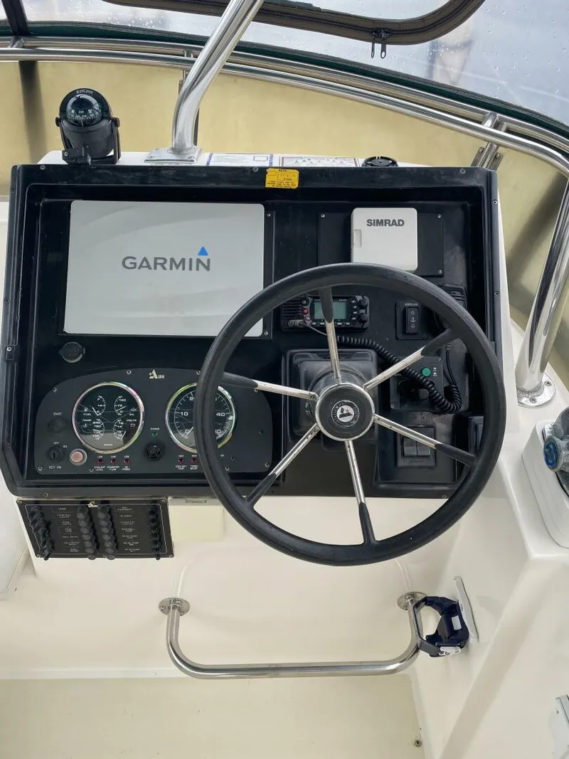 Slide: The Image of Albin 32 + 2 Command Bridge 2001 - 3732635