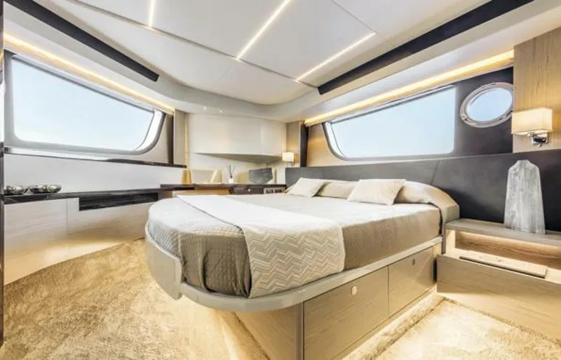 Slide: The Image of Absolute 47 Fly 2026 - 3734625