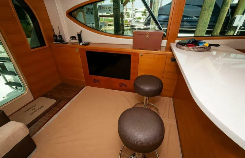 Slide: The Image of 2016 Hatteras GT60 KNOT ON CALL Salon 2 - 3748467