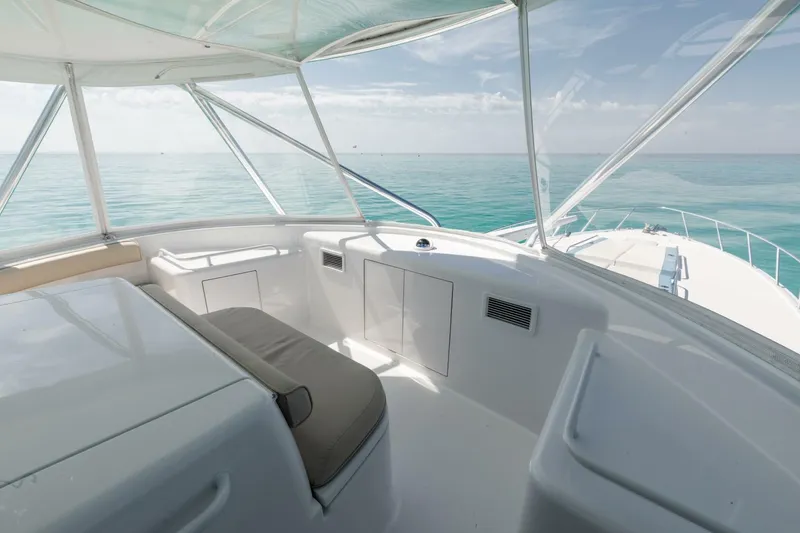 Slide: The Image of 2016 Hatteras GT60 KNOT ON CALL Flybridge Seating - 3858063