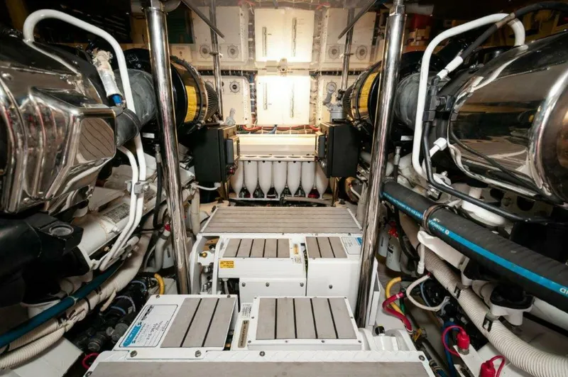 Slide: The Image of 2016 Hatteras GT60 KNOT ON CALL Engine Room - 3748497