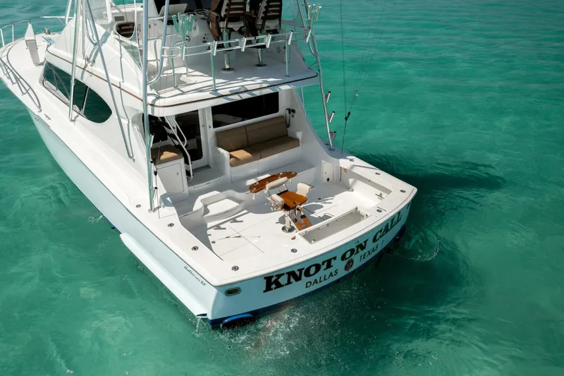 Slide: The Image of 2016 Hatteras GT60 KNOT ON CALL Transom - 3858114