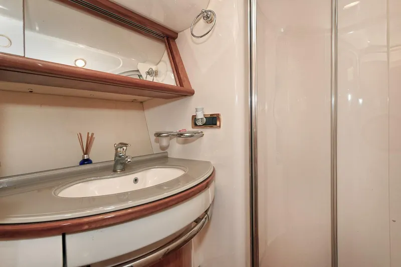 Slide: The Image of Azimut 62 2003 - 3742739