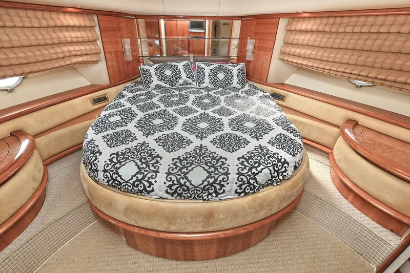 Slide: The Image of Azimut 62 2003 - 3742734