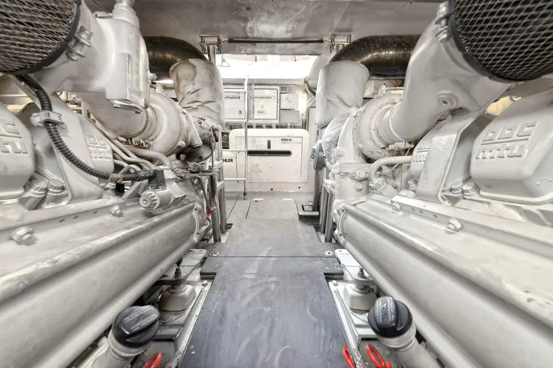 Slide: The Image of Azimut 62 2003 - 3742758