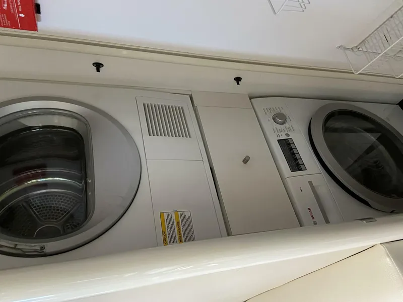 Slide: The Image of Lazzara Yachts LSX 75 2009 - 3755324