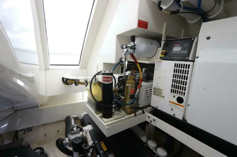 Slide: The Image of Lazzara Yachts LSX 75 2009 - 3755330