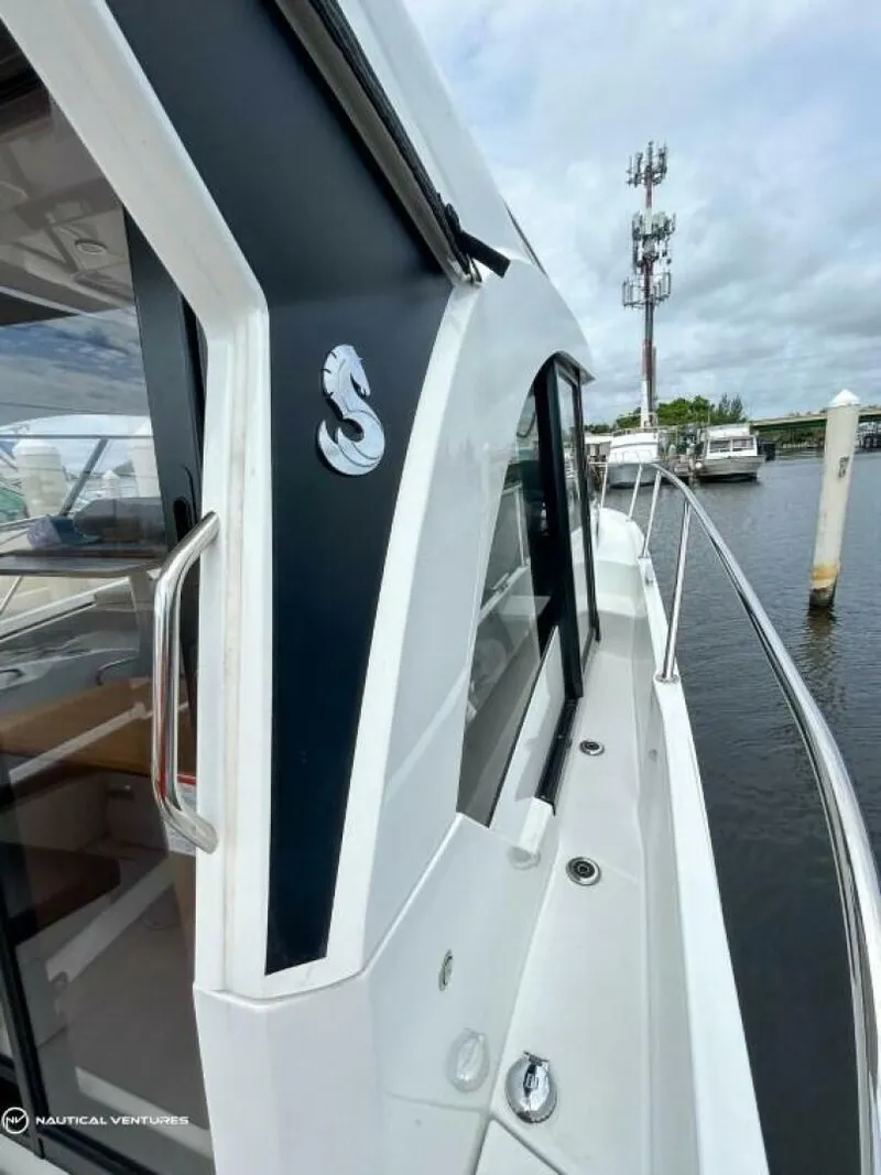 Slide: The Image of Beneteau Antares 9 2022 - 3758050