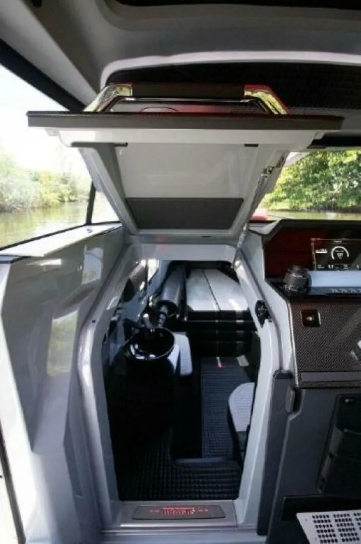 Slide: The Image of Brabus Brabus Shadow 900 BO 2021 - 3759161