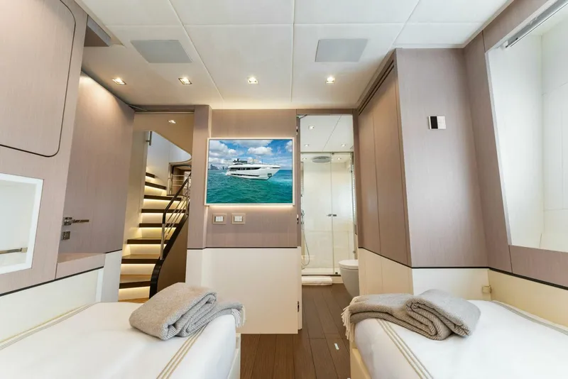 Slide: The Image of Mangusta 33M Gransport 2020 - 4313576