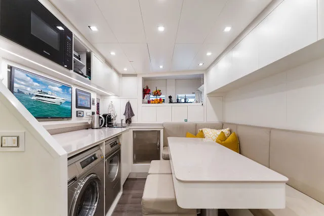 Slide: The Image of Mangusta 33M Gransport 2020 - 55