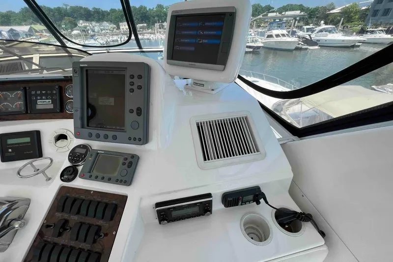 Slide: The Image of Sea Ray 480 Sedan  Bridge 2001 - 3766522