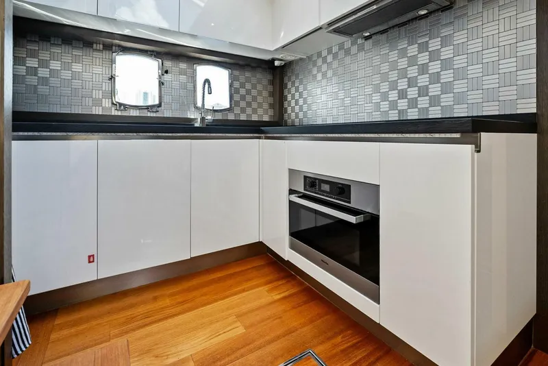 Slide: The Image of Absolute 64 2013 - 5693880