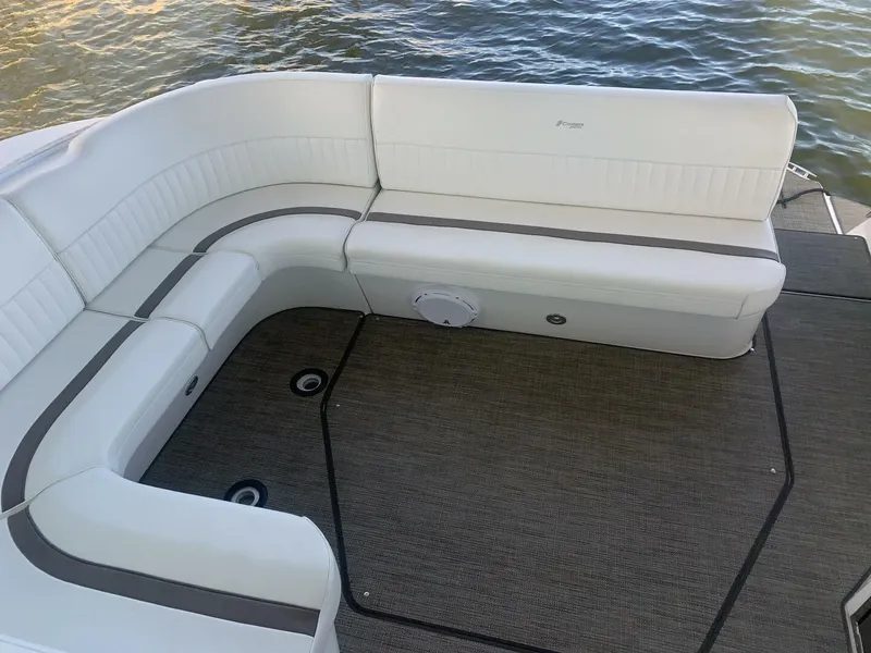 Slide: The Image of Cruisers Yachts 420 Sports Coupe 2011 - 3770031