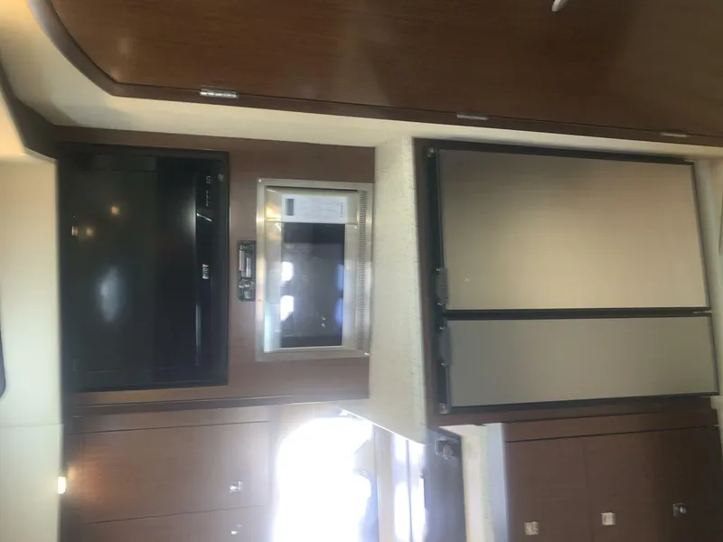 Slide: The Image of Cruisers Yachts 420 Sports Coupe 2011 - 3770049