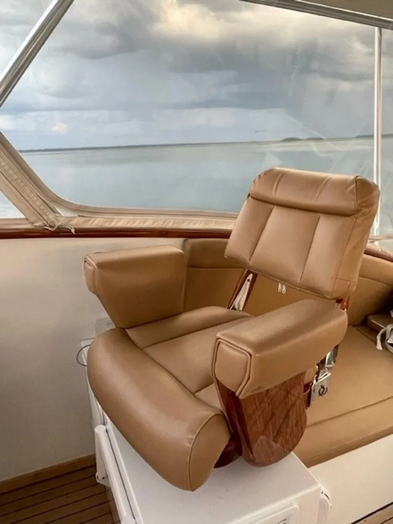 Slide: The Image of Captain's Chair    - 3771434