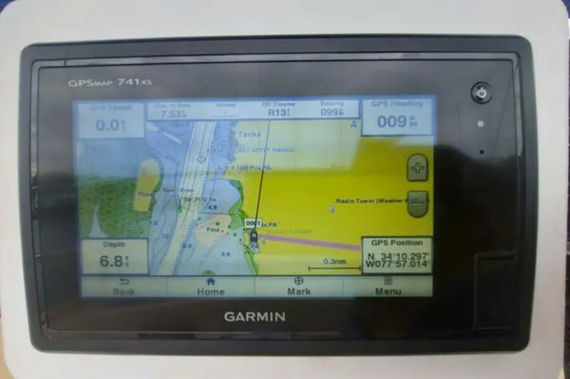 Slide: The Image of Island Packet 27 1985 - 3776762