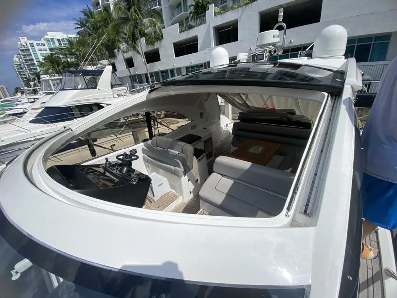 Slide: The Image of Sunseeker 48 Portofino XPS 2014 - 3779231
