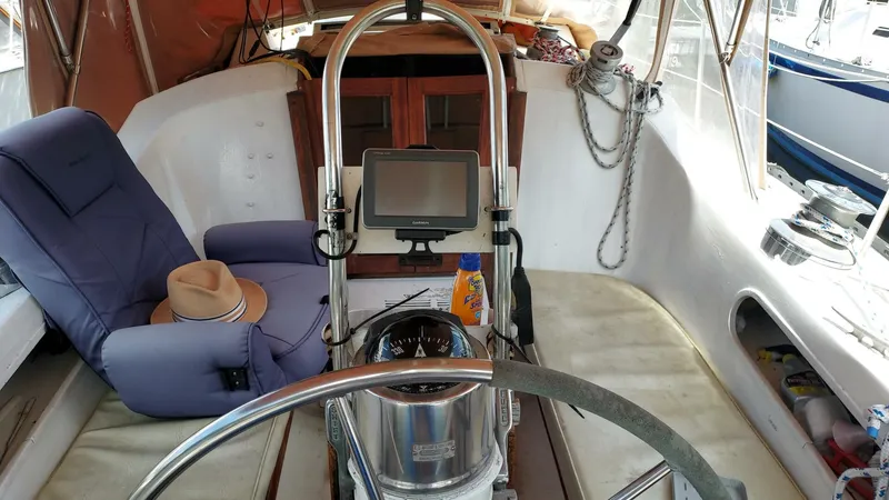 Slide: The Image of 1022 Islander 36 - 3832211