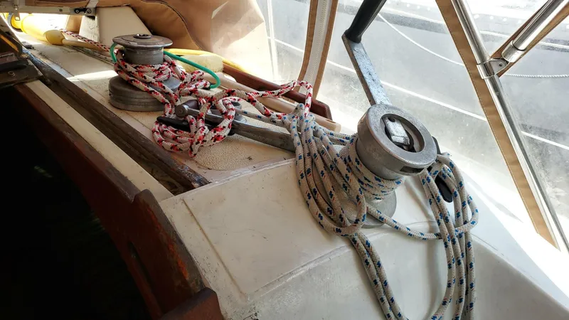 Slide: The Image of 1023 Islander 36 - 3832212