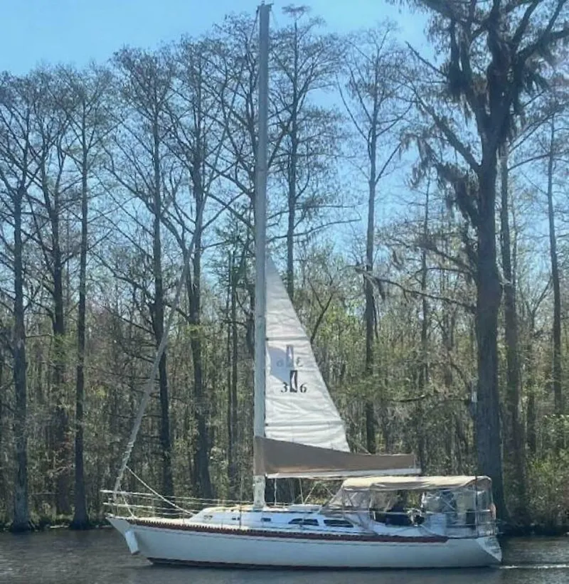 Slide: The Image of 1070 Islander 36 - 3832495