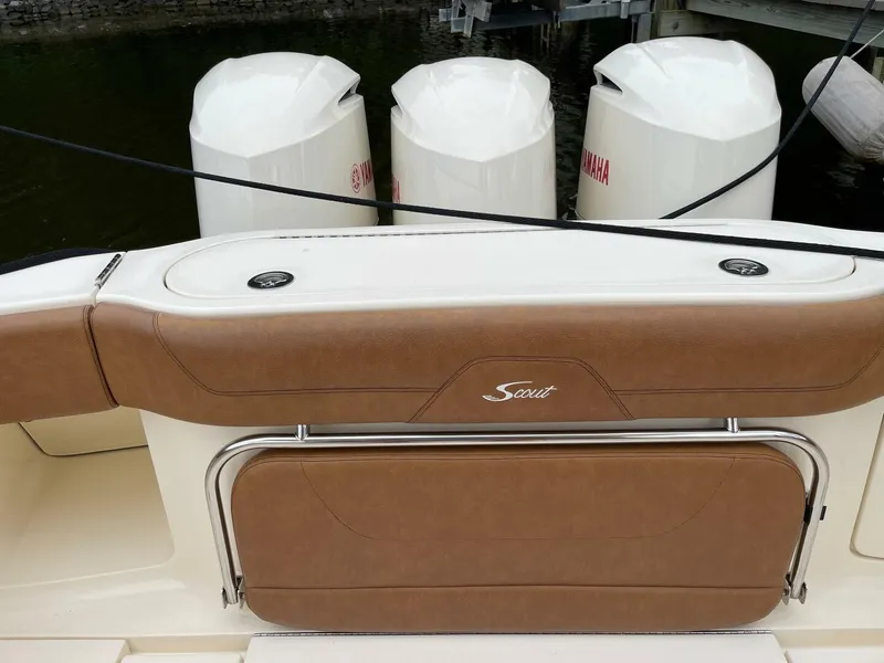 Slide: The Image of Scout 350 LXF 2016 - 3808384