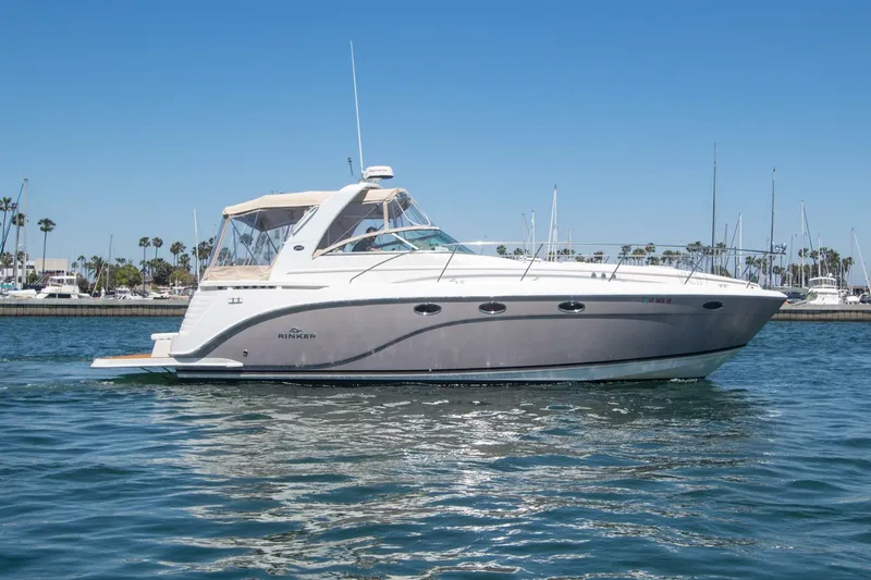 The Image of 2008 Rinker 40 Express Cruiser Profile - 3799662