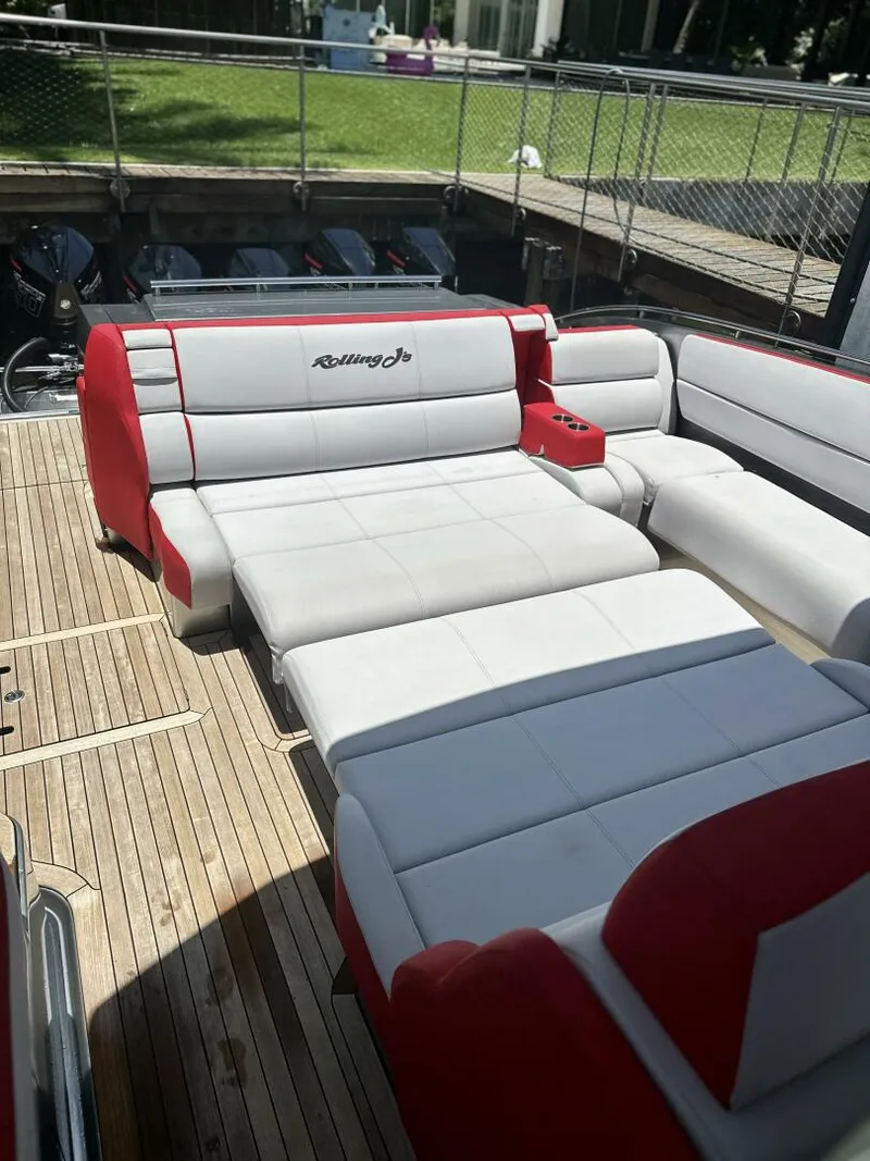 Slide: The Image of Cigarette Tirranna 2020 - 3808891