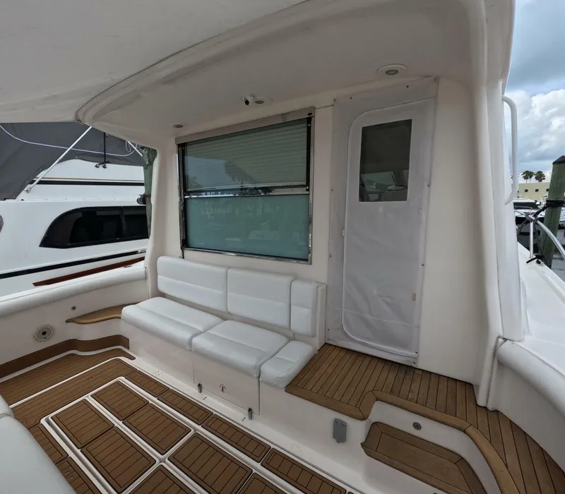 Slide: The Image of Tiara 5200 Sovran Salon 2004 - 3808989