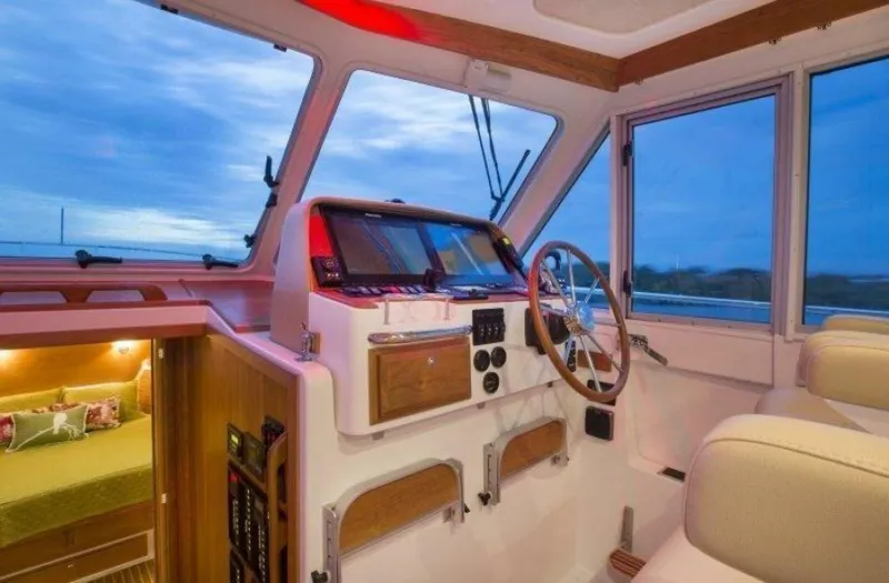 Slide: The Image of Back Cove 41 Express 2026 - 3815849