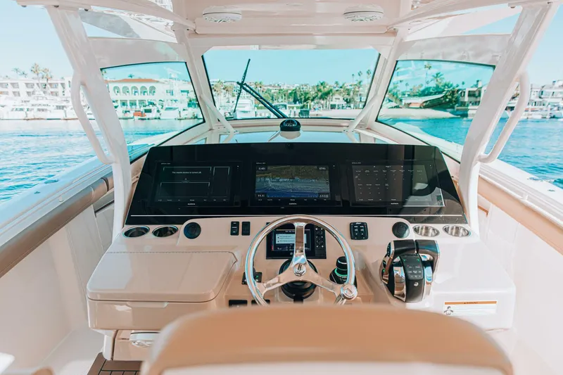 Slide: The Image of 2019 Scout 42 Center Console  - 4036257