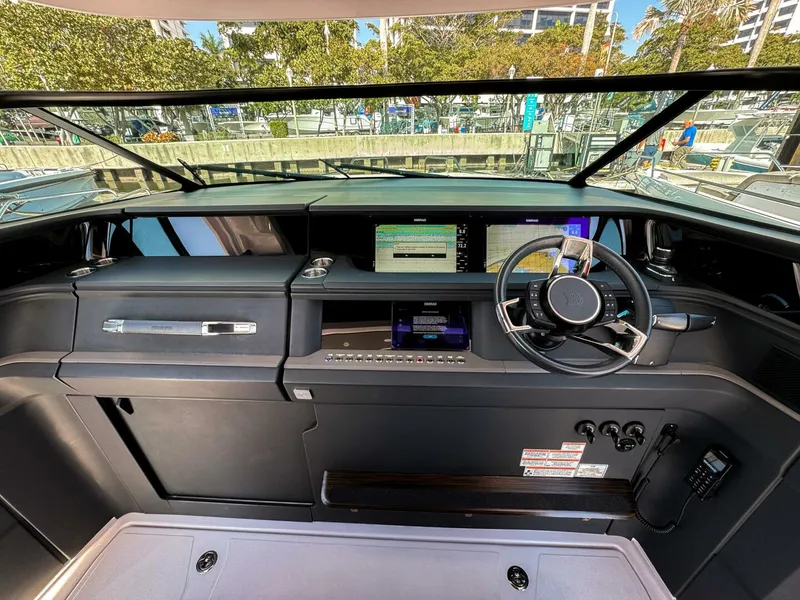 Slide: The Image of Axopar 45 ST BRABUS Trim Mediterrana 2024 - 5409970