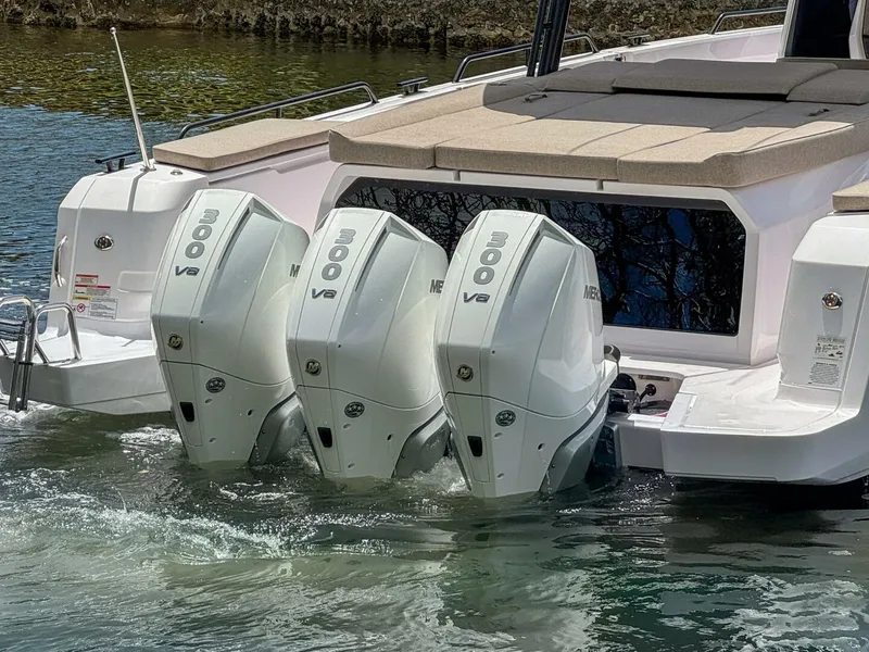 Slide: The Image of Axopar 45 ST BRABUS Trim Mediterrana 2024 - 5409952