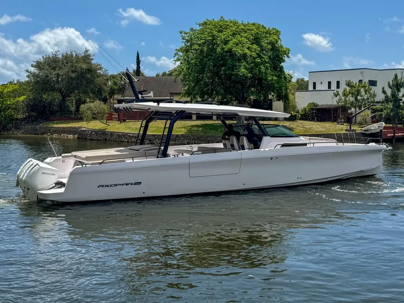 Slide: The Image of Axopar 45 ST BRABUS Trim Mediterrana 2024 - 5409950